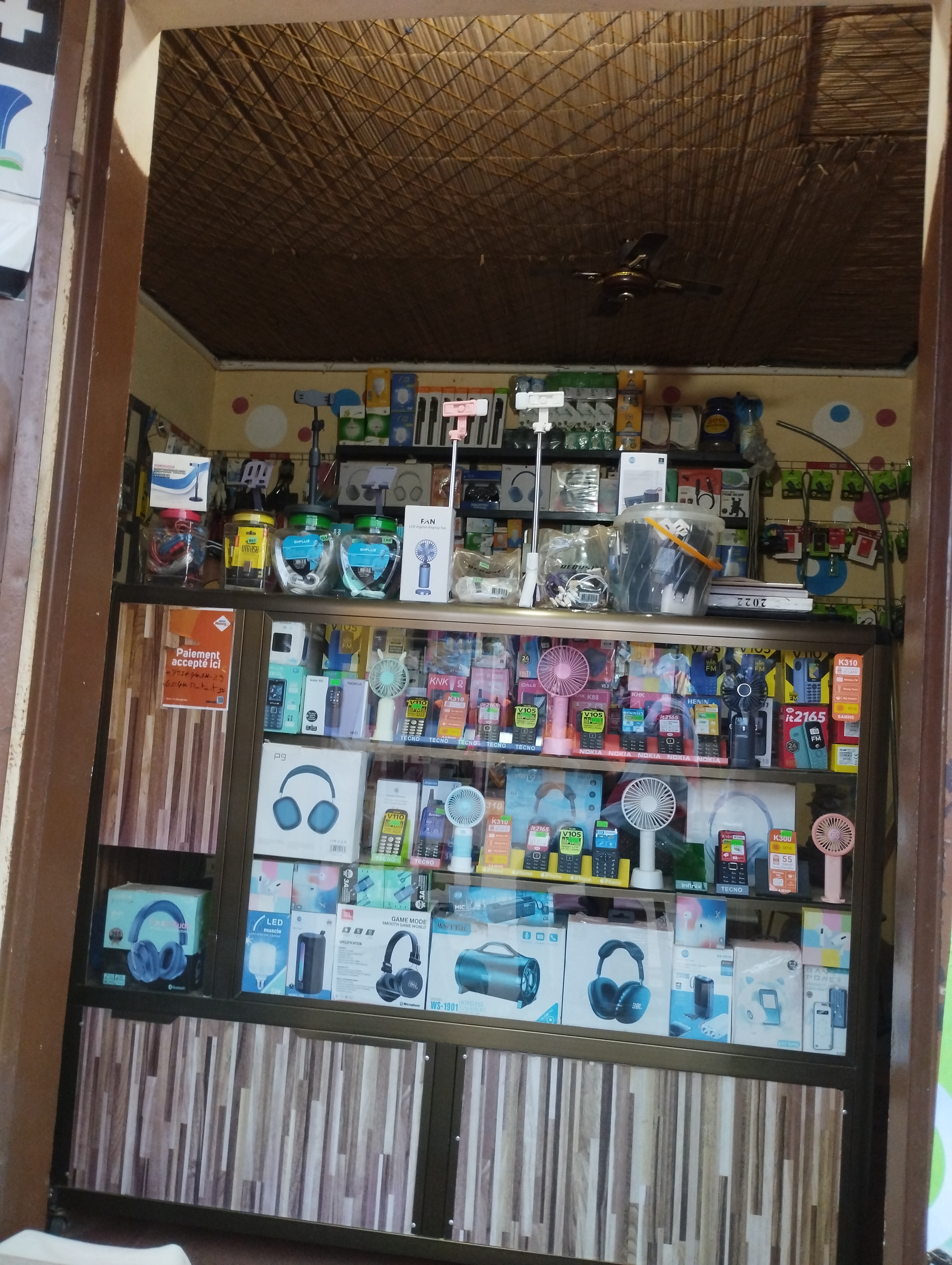 Façade FLASH DEAL CENTRE