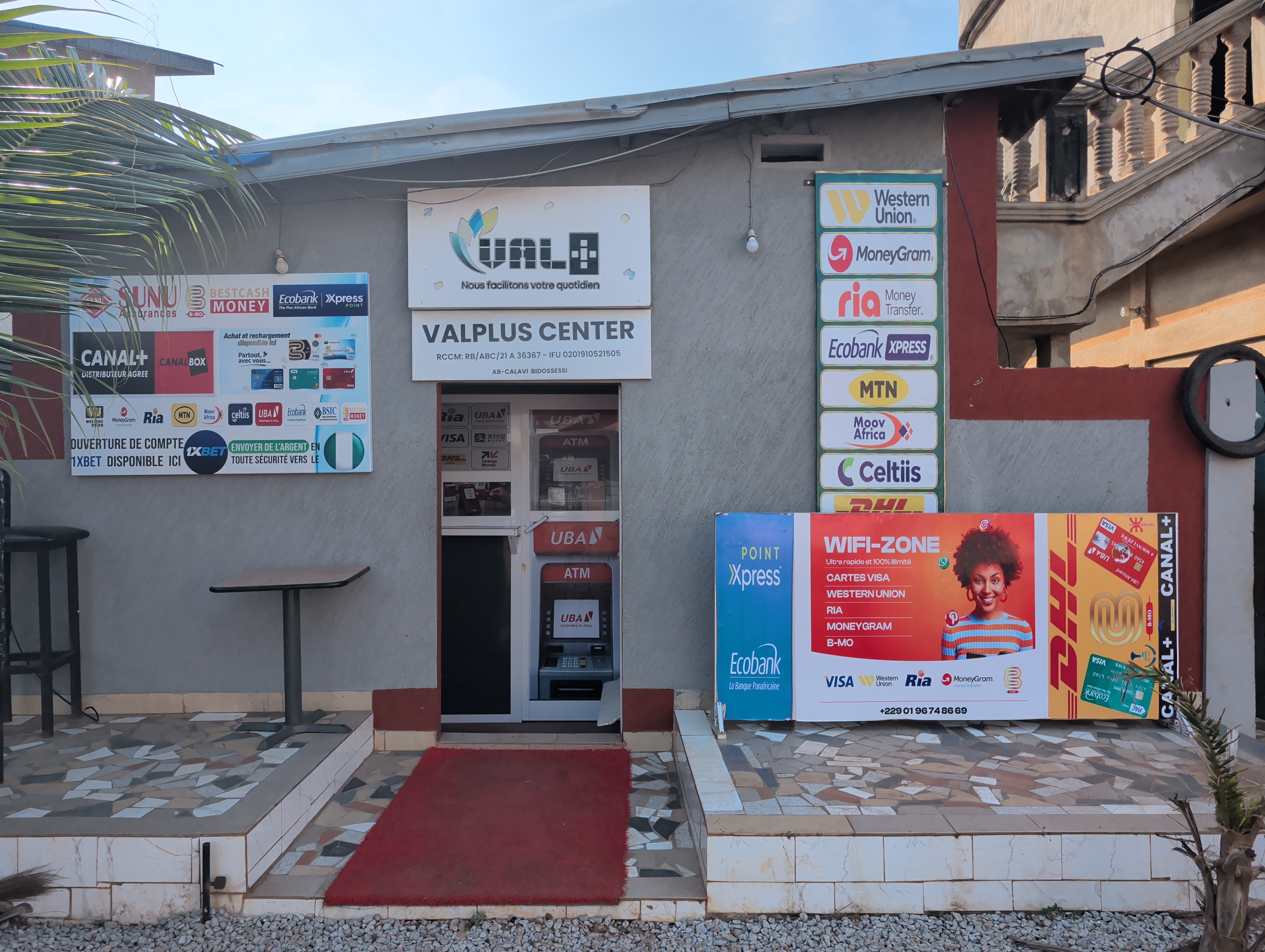 Façade VAL PLUS CENTER