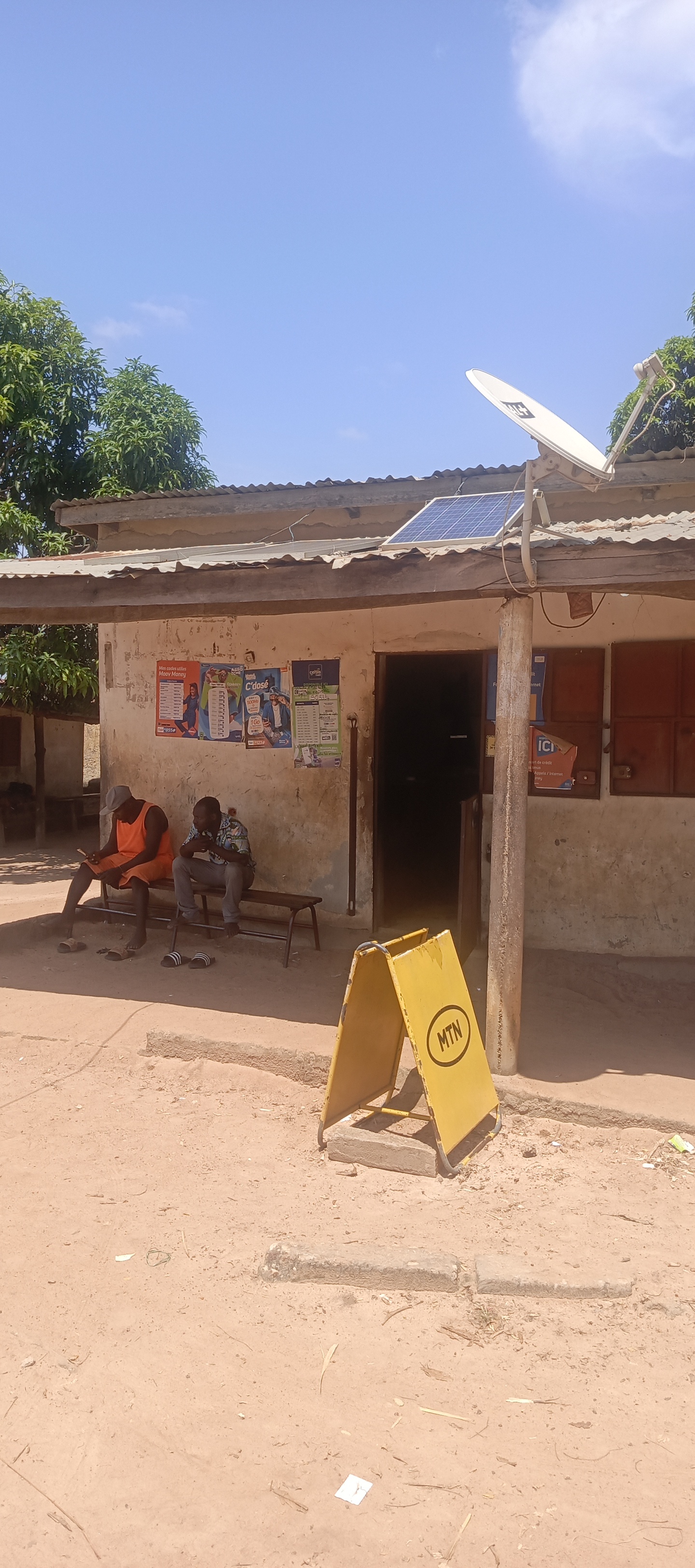 Façade CHEZ MUNTARI ET FILS