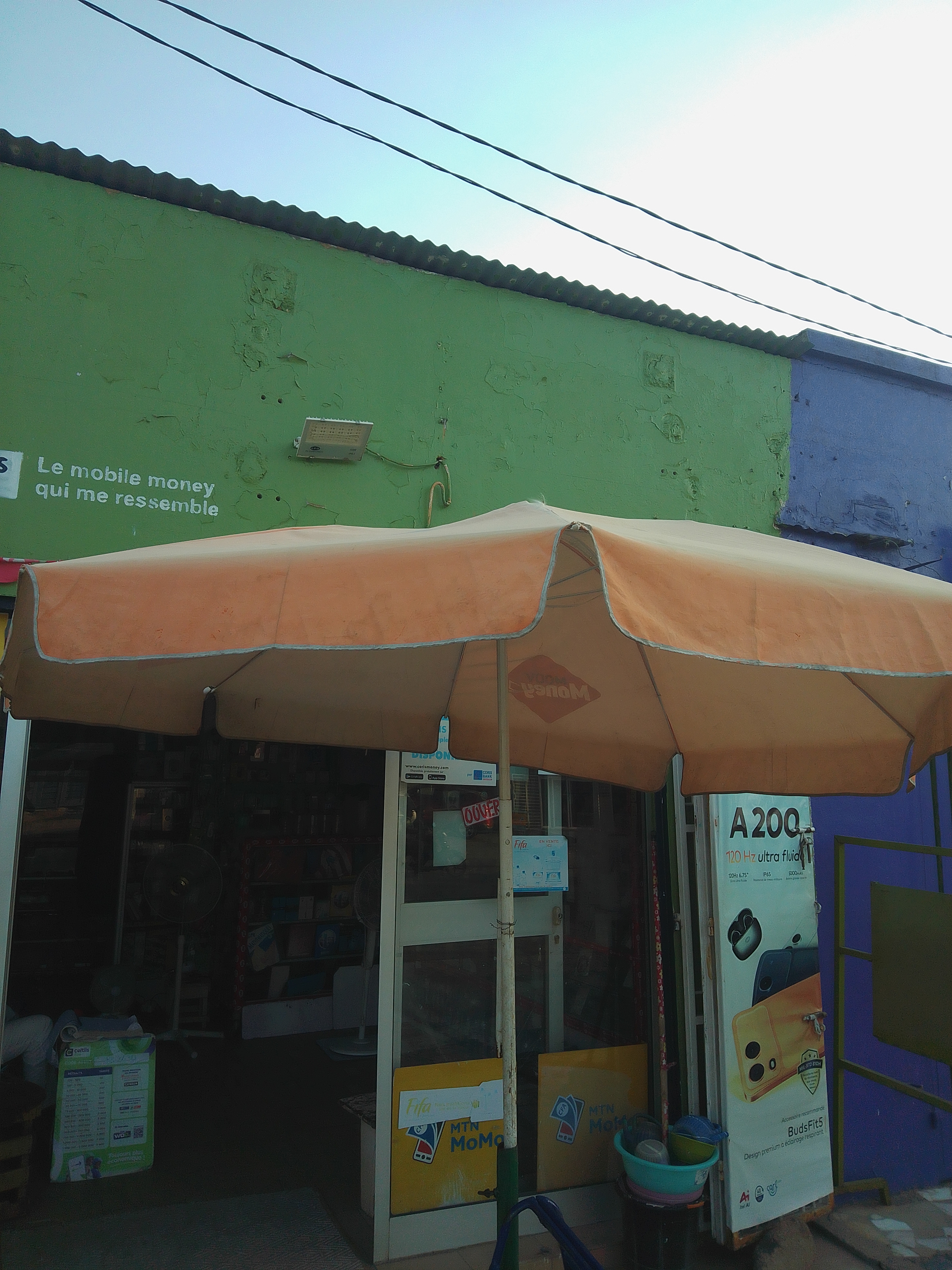 Façade IYONU OLUWA KITAN ET FILS