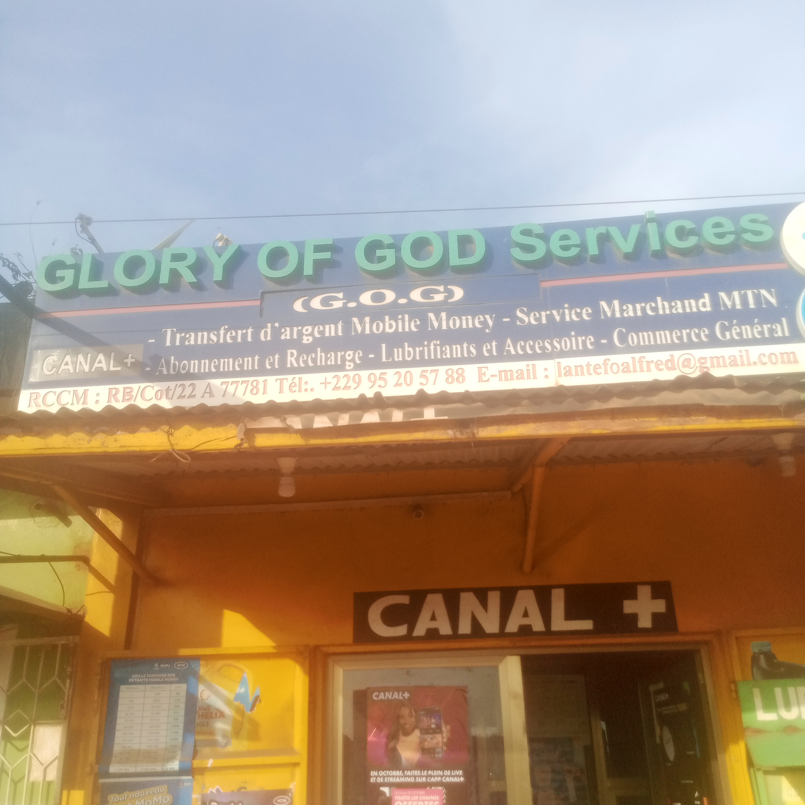 Façade GLORY OF GOD